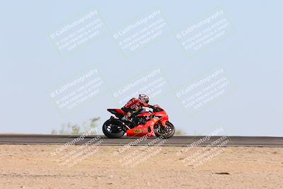 media/Nov-17-2024-CVMA (Sun) [[1fec520723]]/Race 11-Amateur Supersport Open/